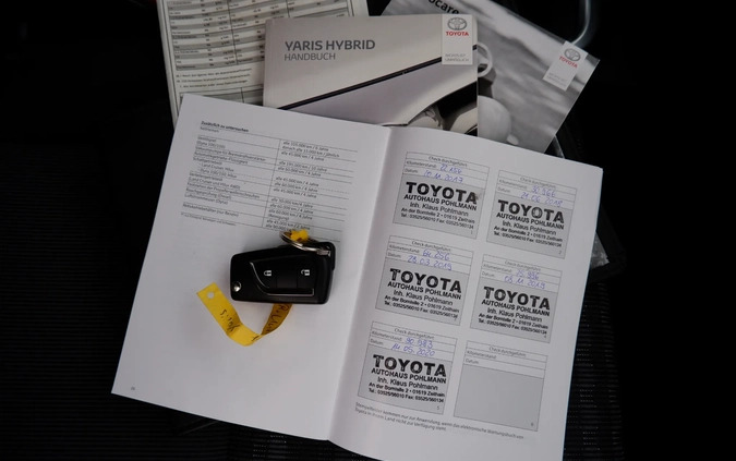 Toyota Yaris cena 43700 przebieg: 127000, rok produkcji 2016 z Paczków małe 211